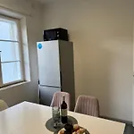 Apartament Laros