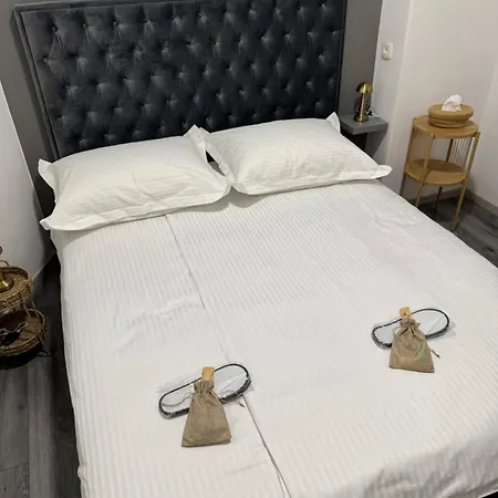 Laros Apartment