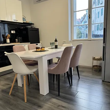 Apartment Laros