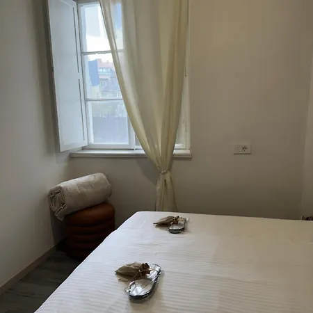 Laros Apartment