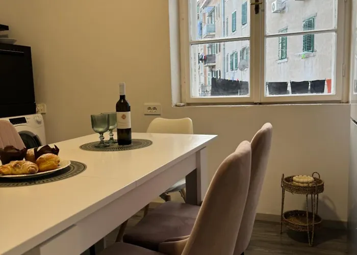 Lejlighed Laros Split