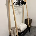 Laros Apartament *