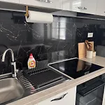Apartament Laros