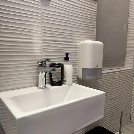Apartman Laros *