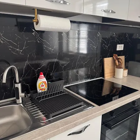 Apartman Laros